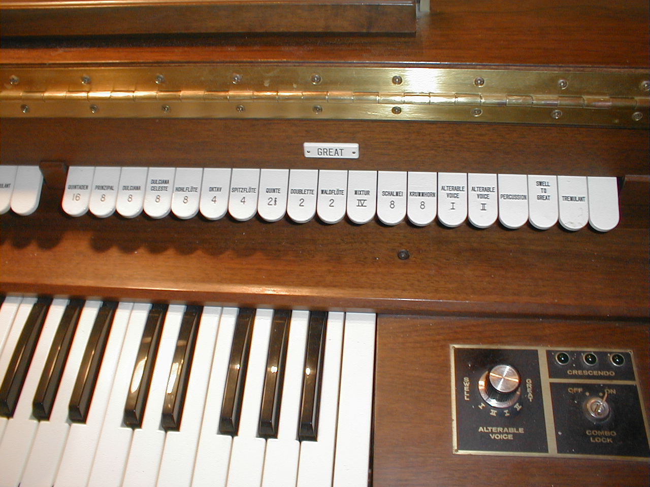 baldwin church organs